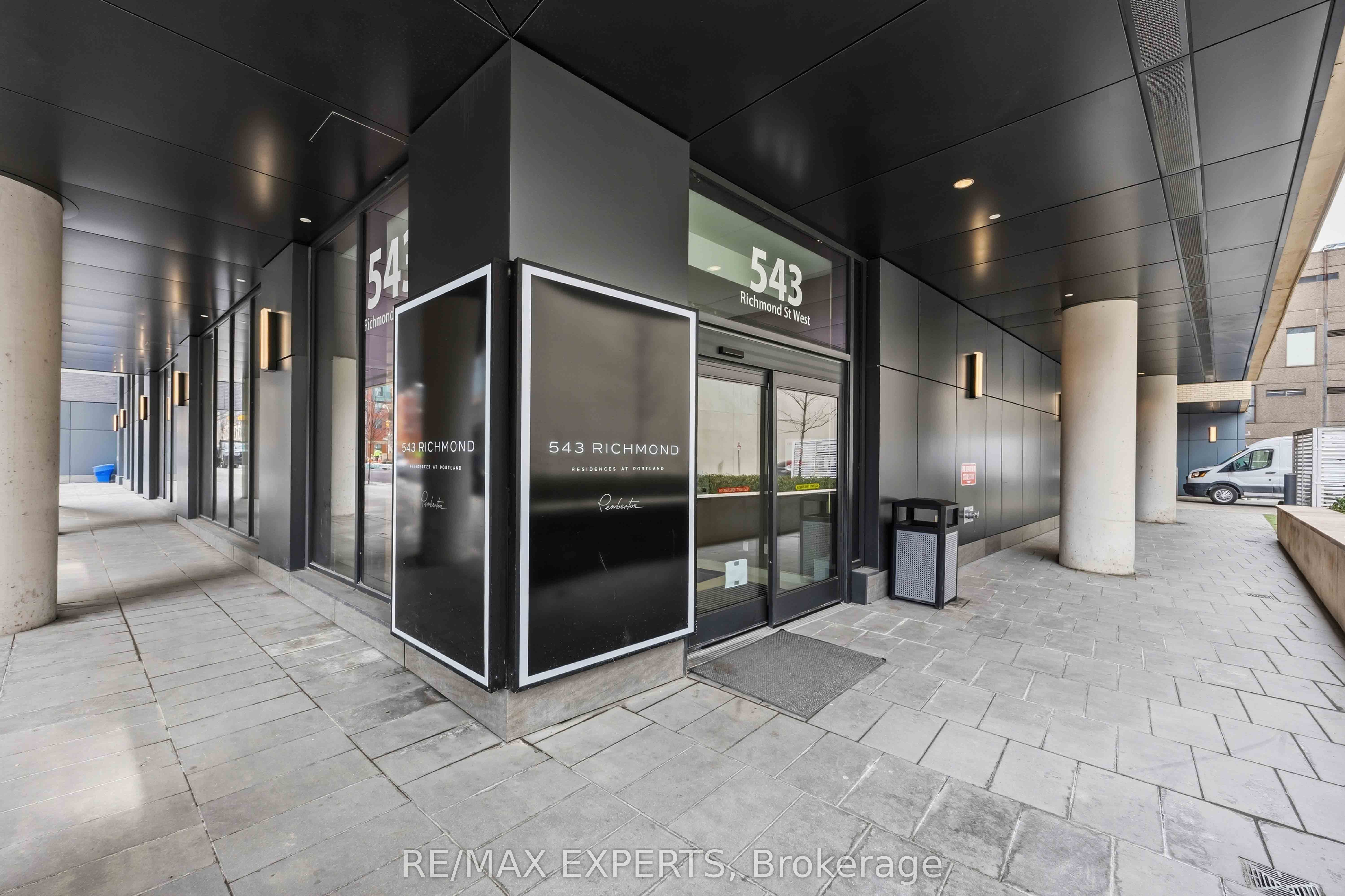 543 Richmond Street PH16