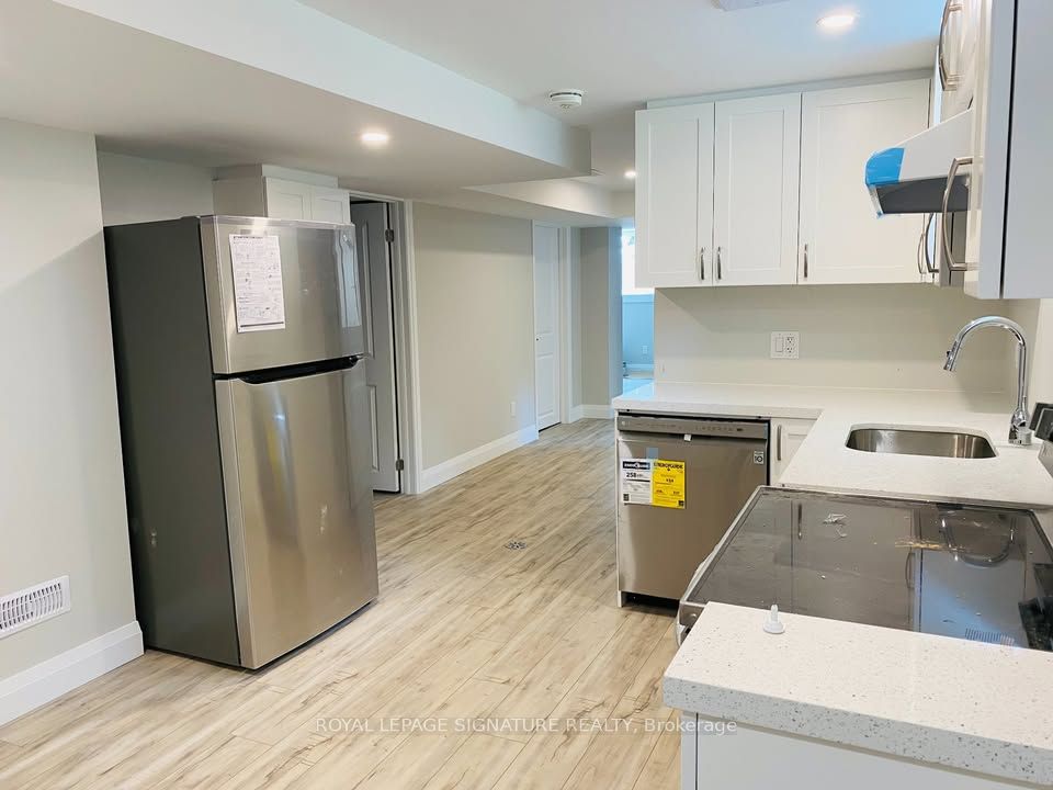 572 Weynway Court (Basement)