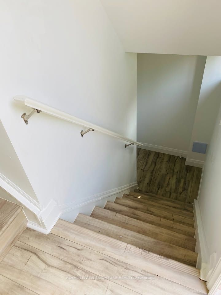 572 Weynway Court (Basement)