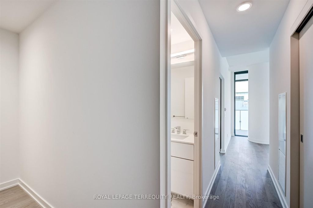 Photo of 25 Richmond Street E #2911, Toronto, ON M5C 0A6 (MLS # C13214576)