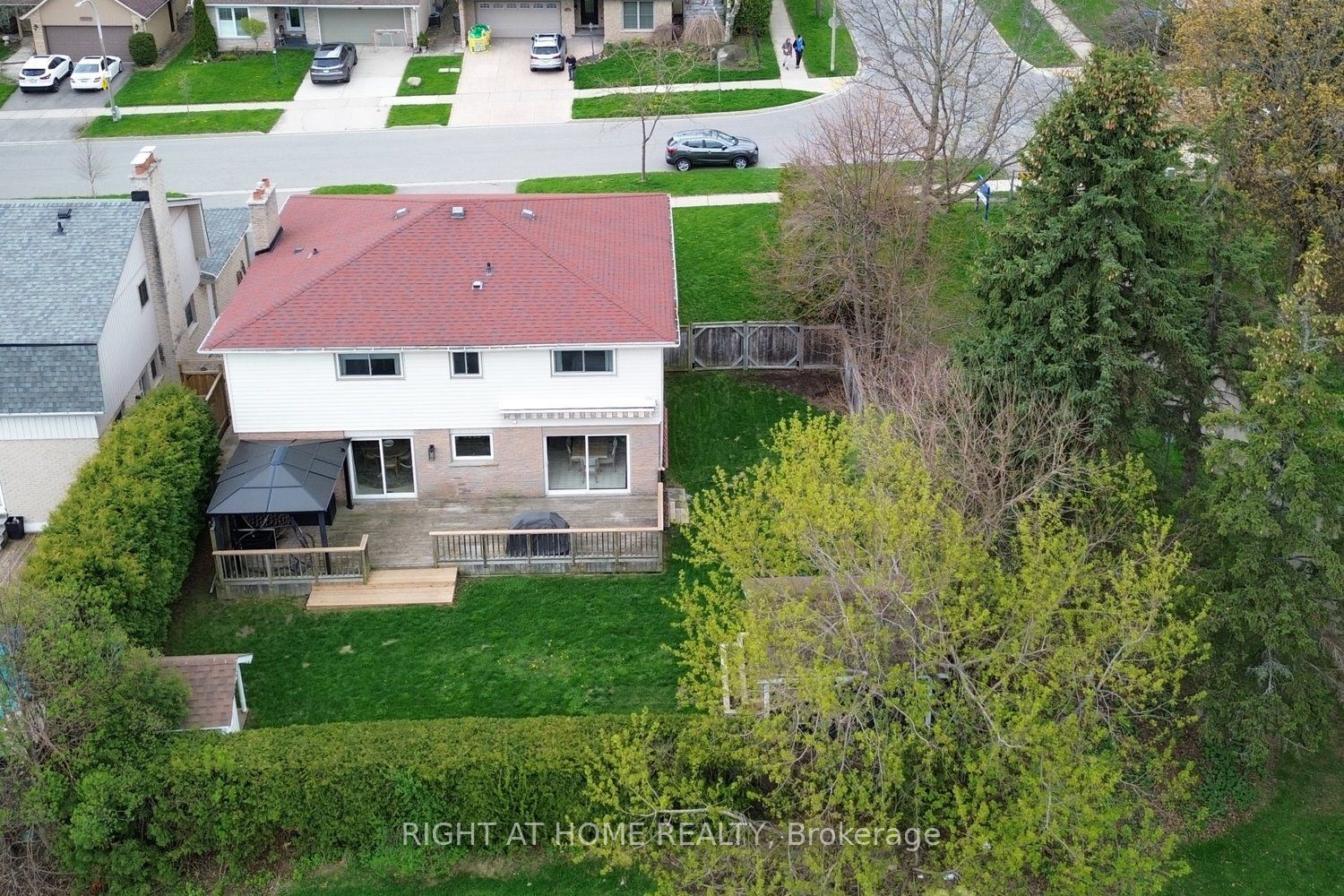 2451 Sinclair Circle