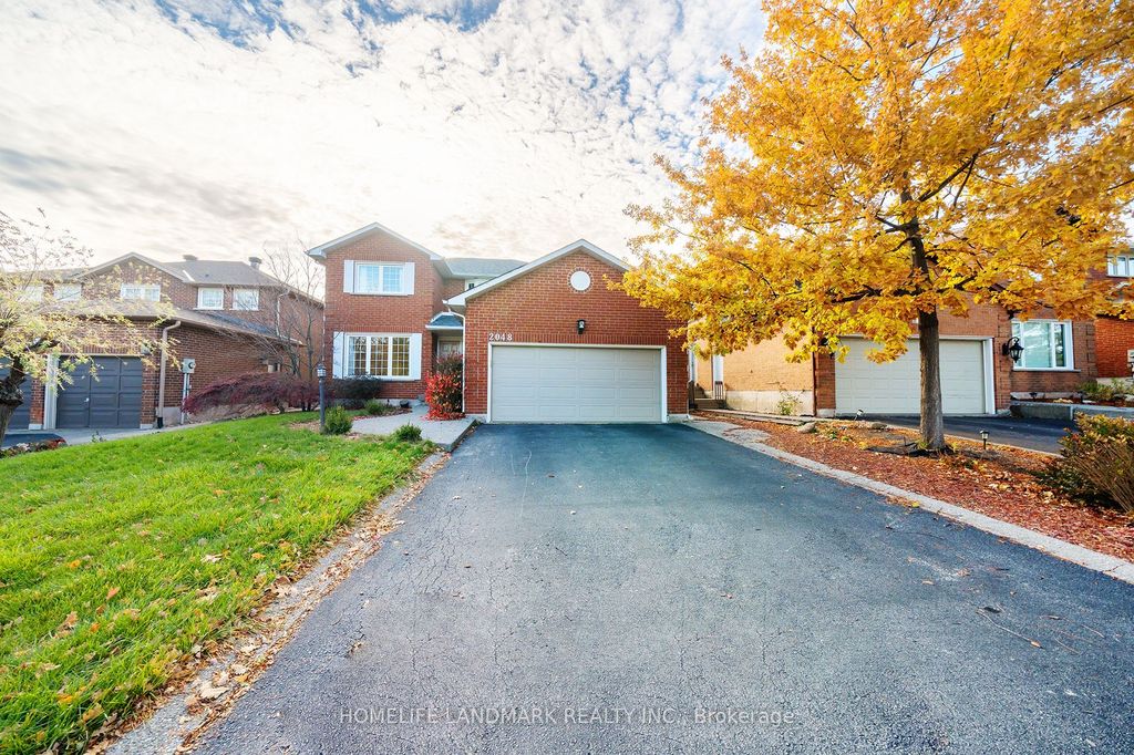 Photo of 2048 Sixth Line, Oakville, ON L6H 3N2 (MLS # W12589090)
