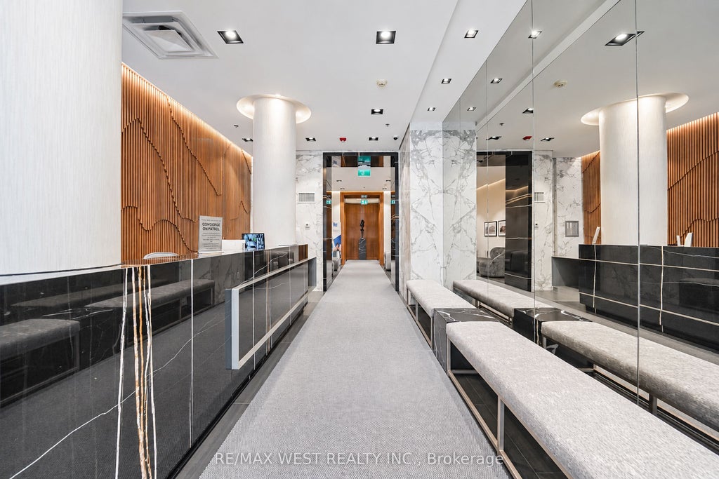 Photo of 736 Spadina Avenue #1211, Toronto, ON M5S 2J6 (MLS # C13768982)