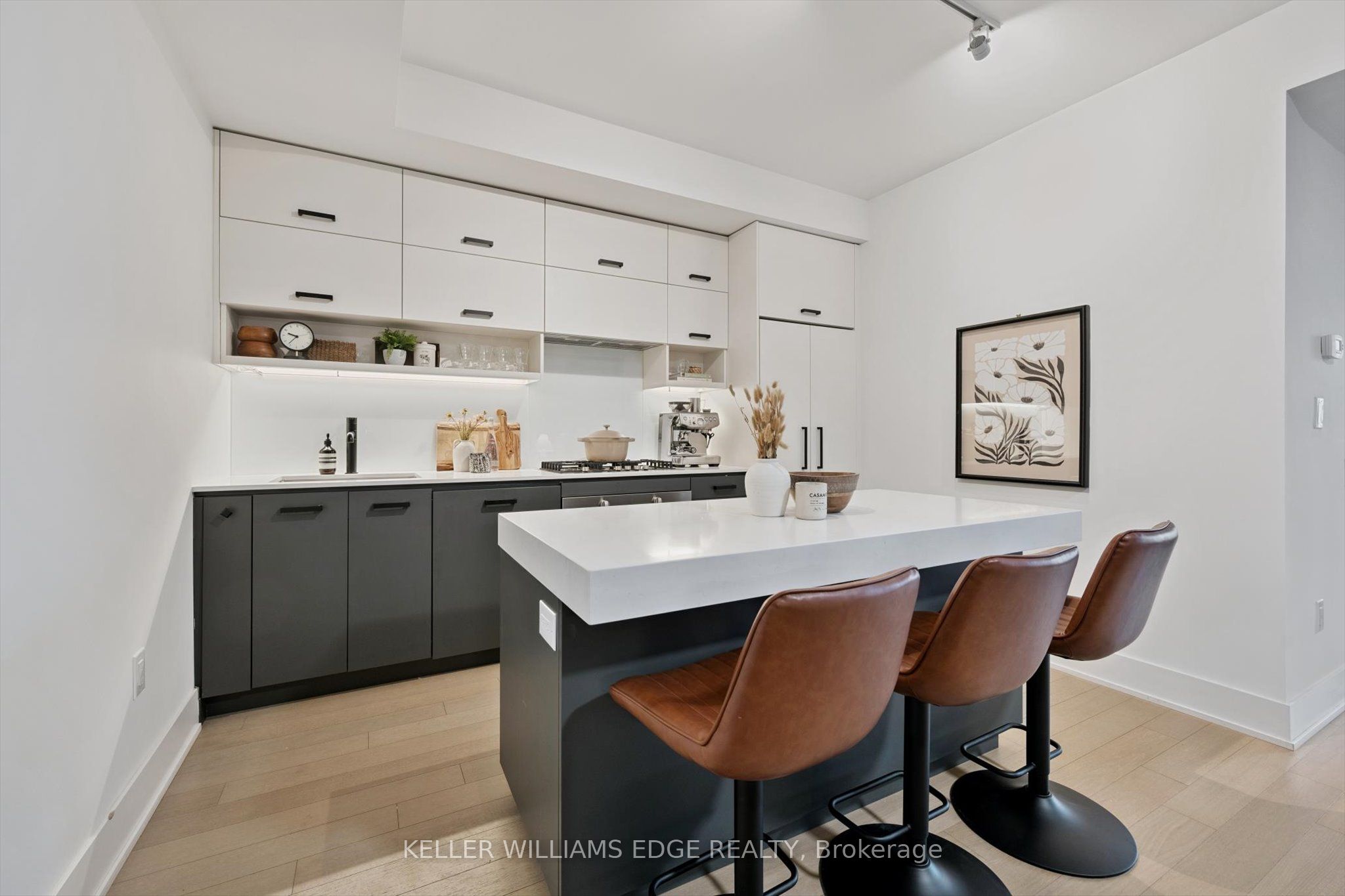 1888 Queen Street E 501