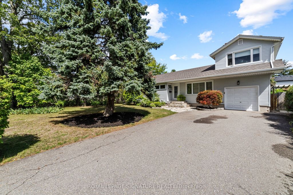 Photo of 45 Crescent Road, Oakville, ON L6K 1W3 (MLS # W12456952)