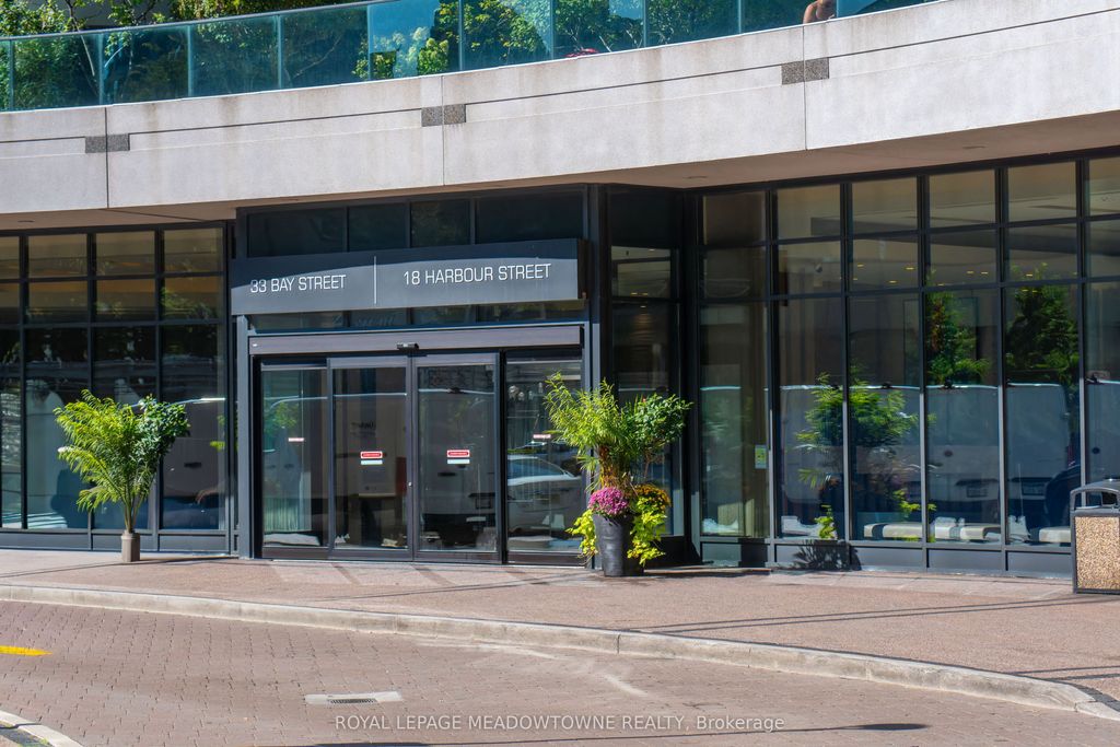 Photo of 18 Harbour Street #1805, Toronto, ON M5J 2Z6 (MLS # C12449695)