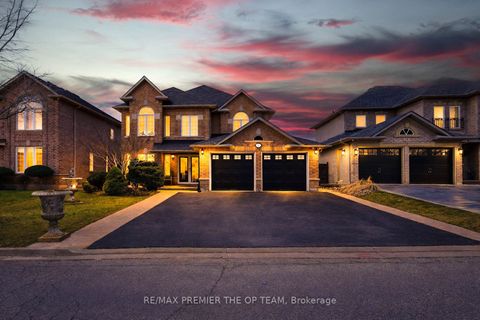 16 St Michele Place Vaughan ON L4H 1H3