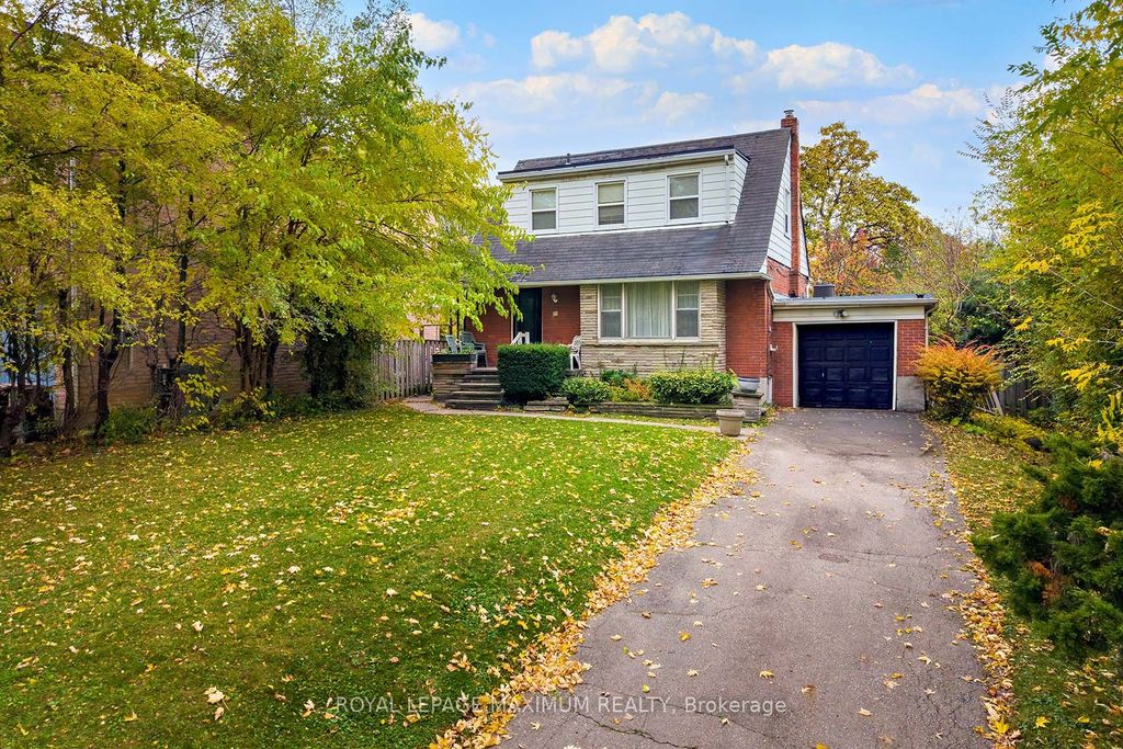 Photo of 27 King Georges Drive, Toronto, ON M6M 2H1 (MLS # W12514950)