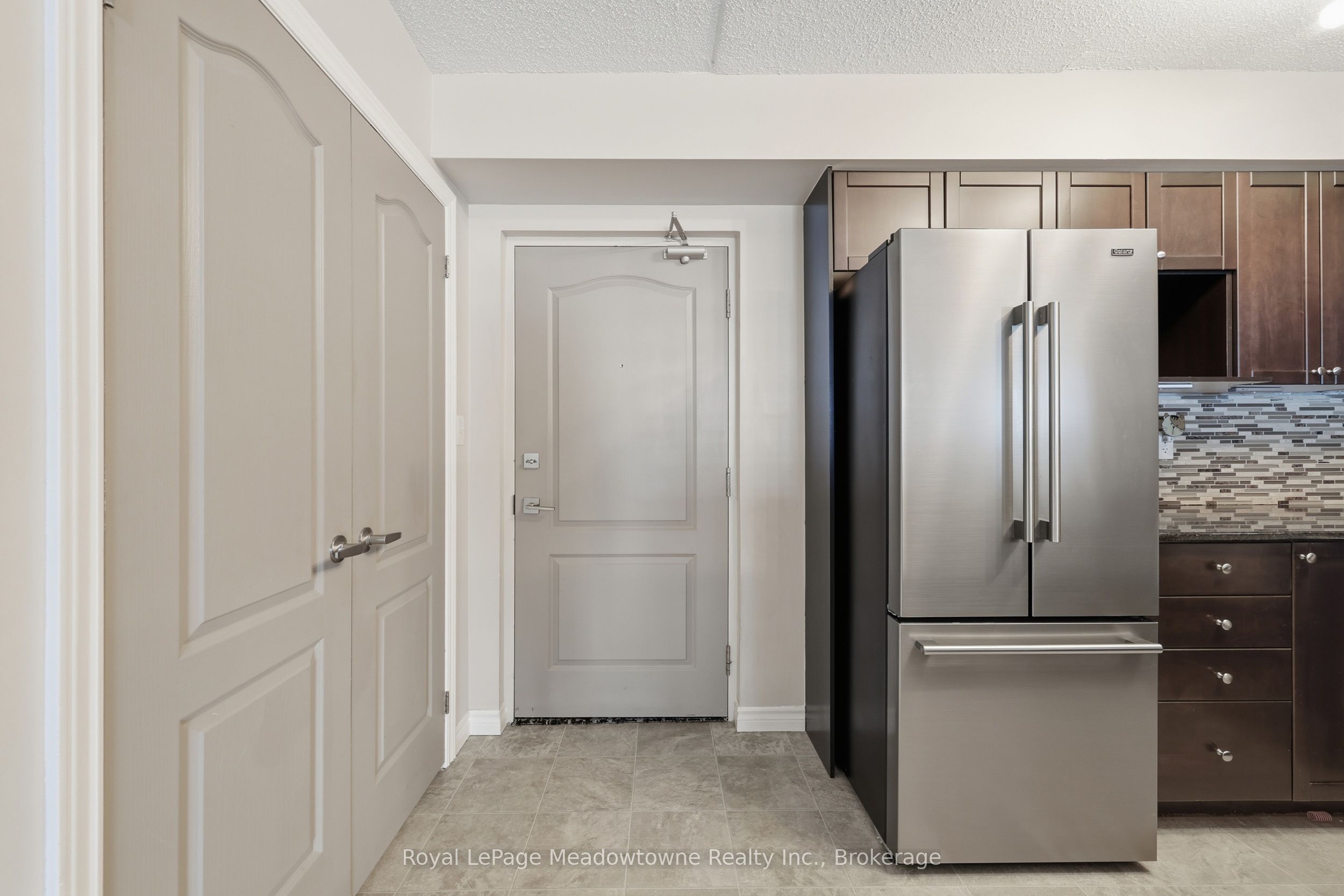 1440 MAIN Street E 114