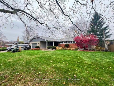 28 MARSDALE Drive St. Catharines ON L2T 3S3