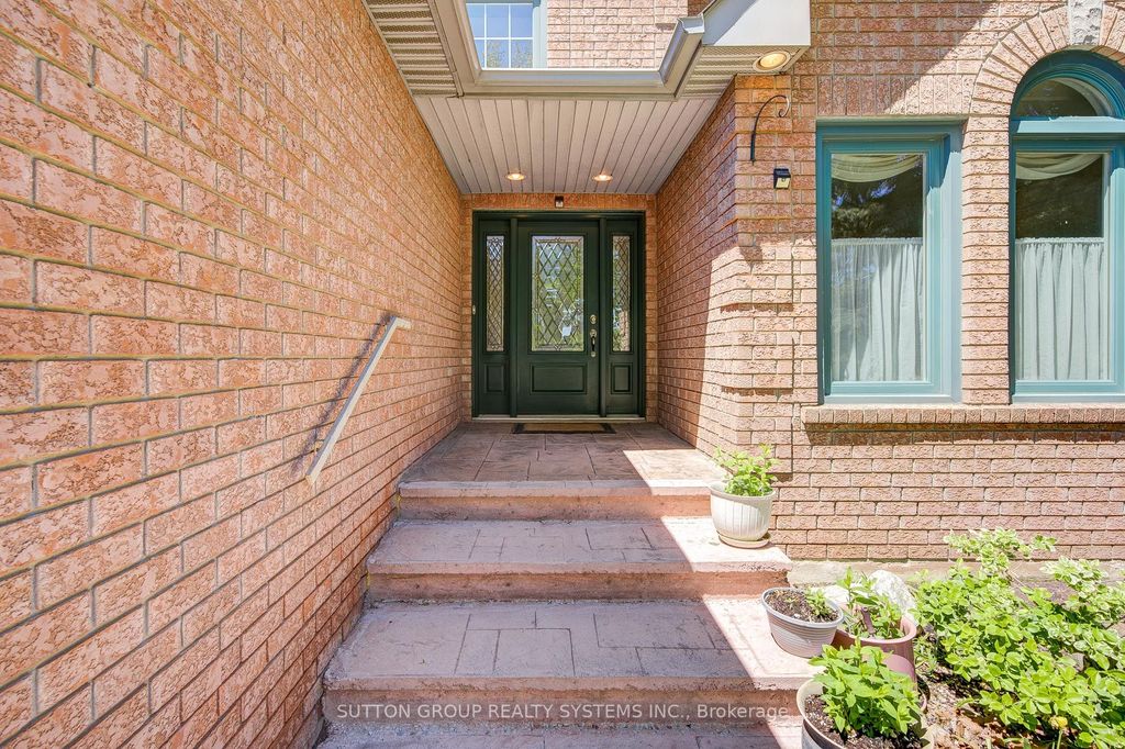 Photo of 2979 Sycamore Street, Oakville, ON L6J 7H9 (MLS # W12386514)