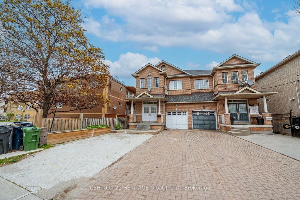 Photo of 2621A Keele Street, Toronto, ON M6L 2P2 (MLS # W13138602)