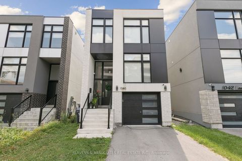 1040 Enola Avenue Mississauga ON L5G 4A9