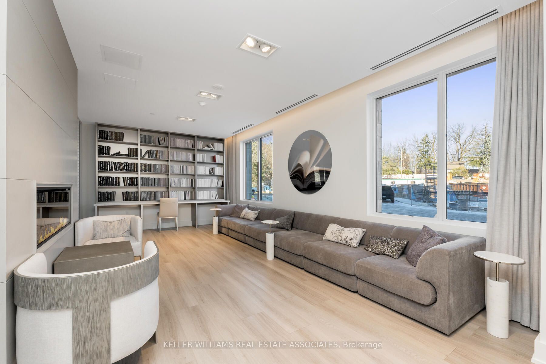 42 Mill Street 303