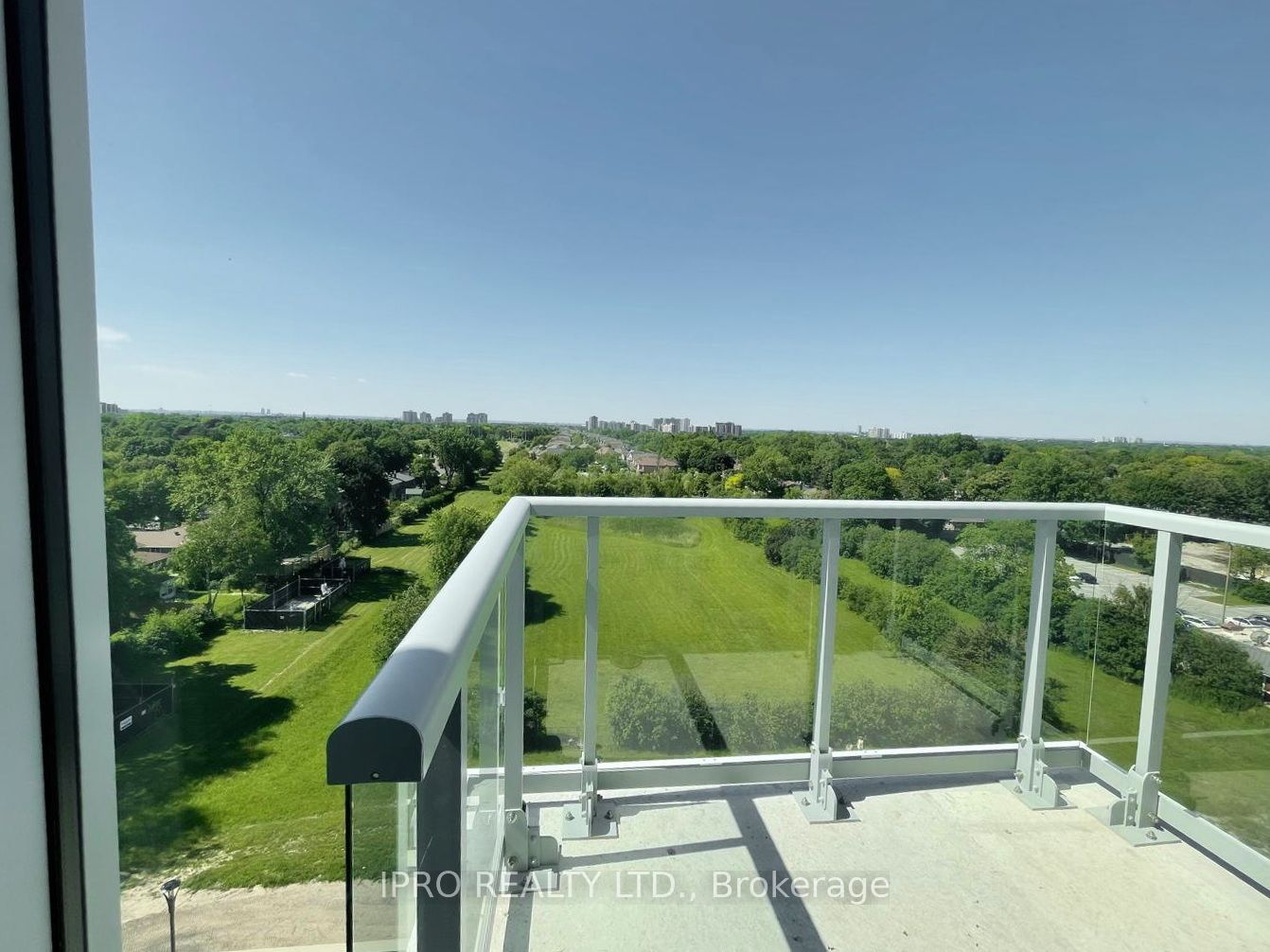3220 Sheppard Avenue E 618