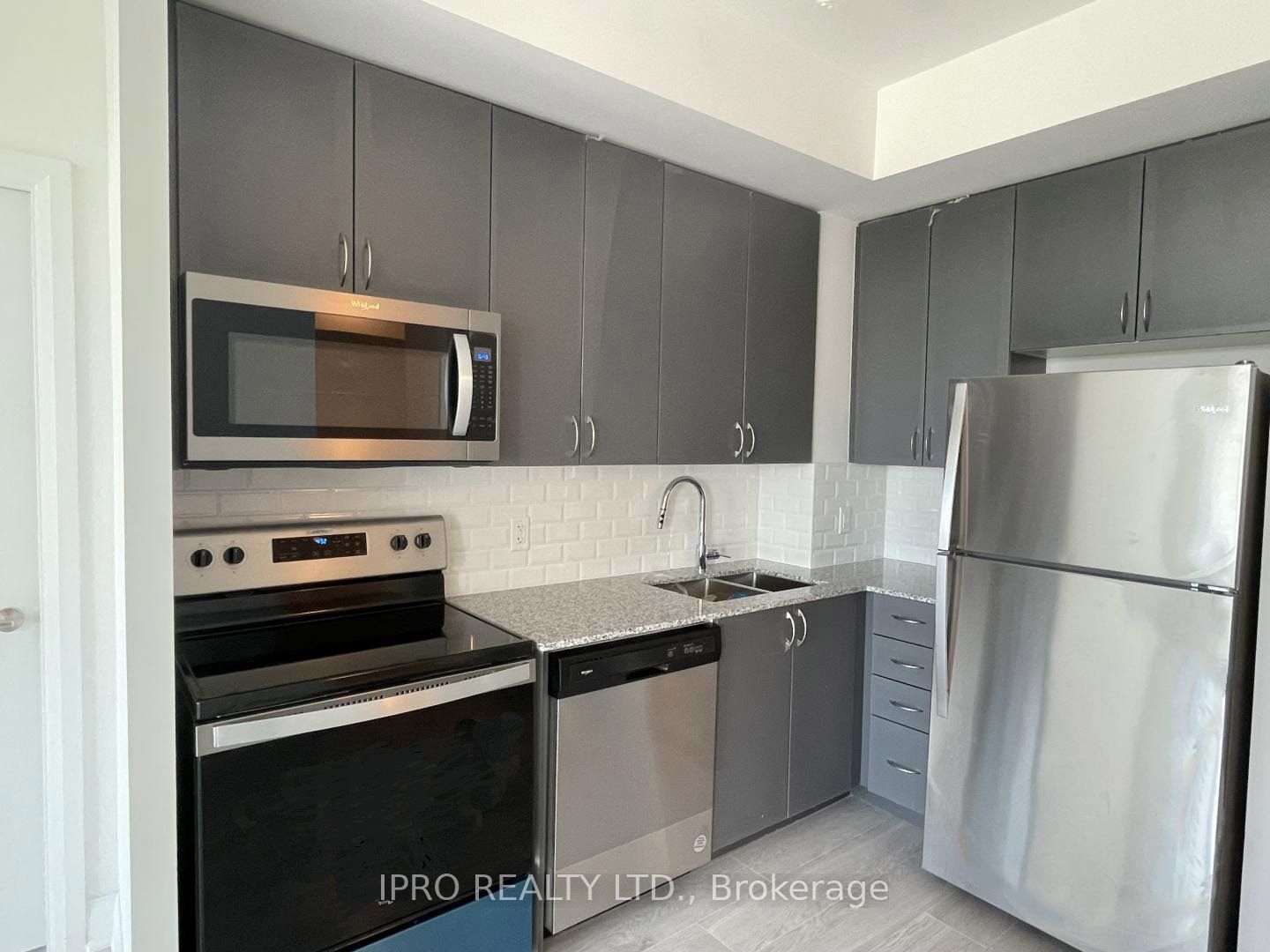 3220 Sheppard Avenue E 618