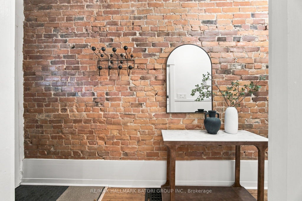 Photo of 58 Ellsworth Avenue, Toronto, ON M6G 2K3 (MLS # C14094790)