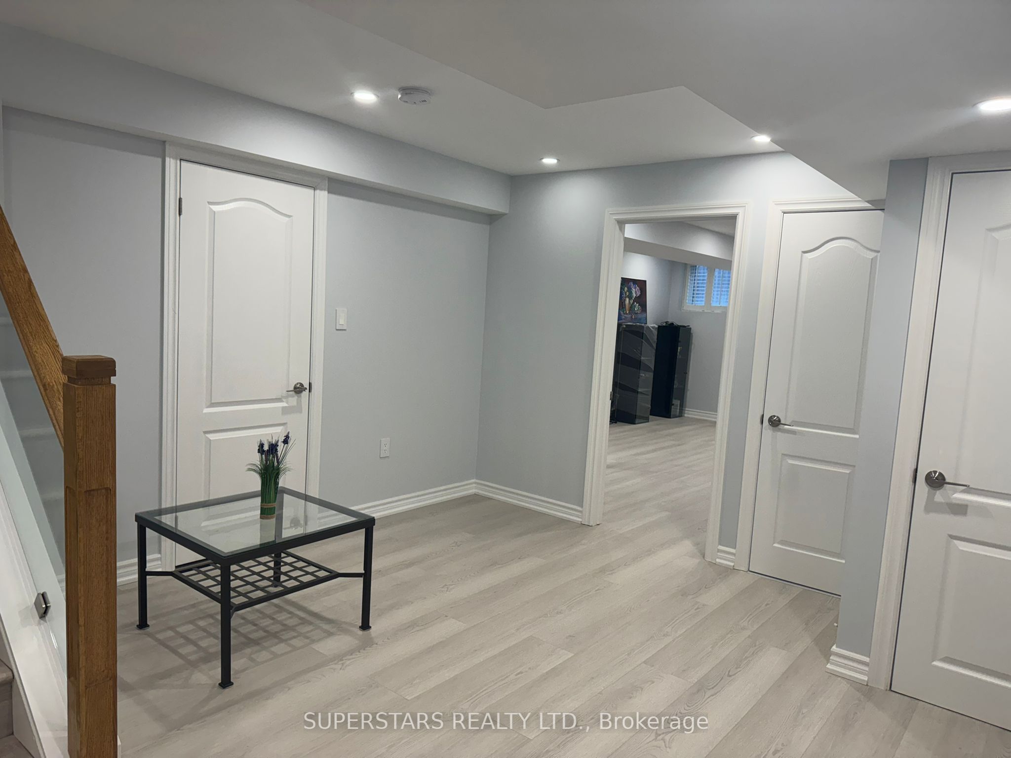 30 Hermitage Boulevard LOWER