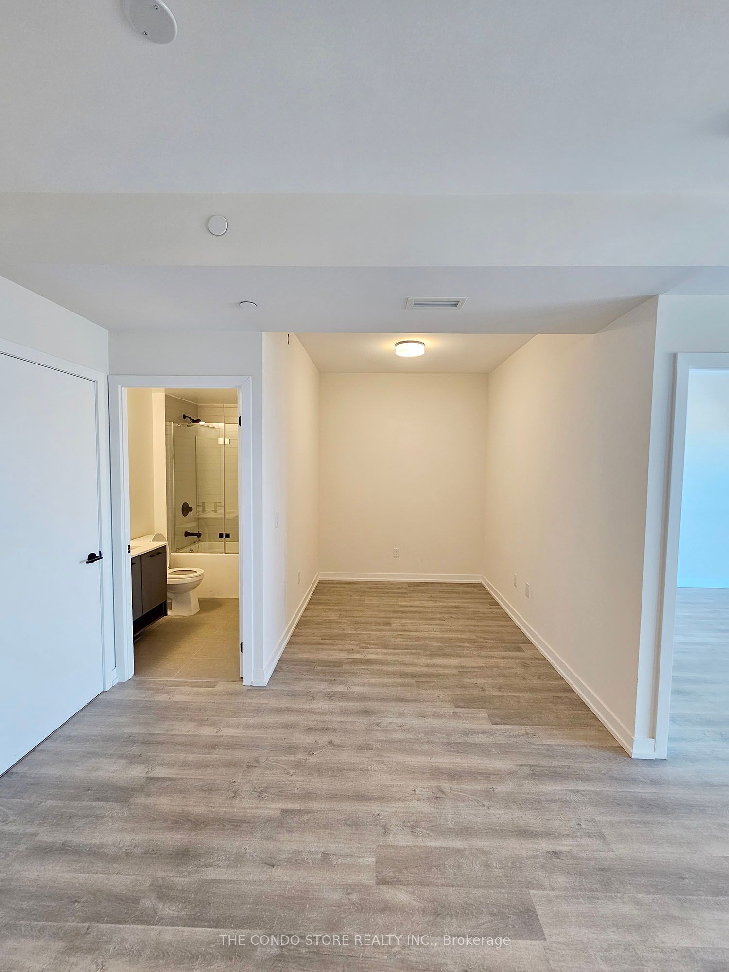 2300 St Clair Avenue W 427