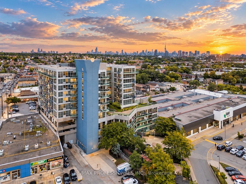 Photo of 1600 Keele Street #1019, Toronto, ON M6N 5J1 (MLS # W13818218)