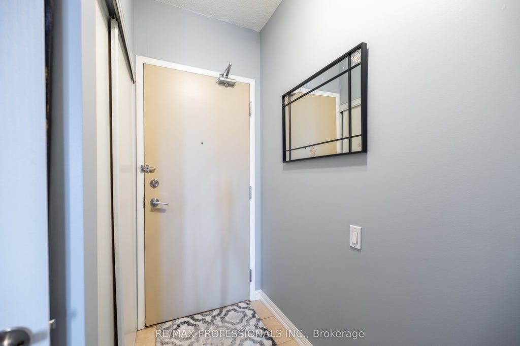 Photo of 1600 Keele Street #1019, Toronto, ON M6N 5J1 (MLS # W13818218)