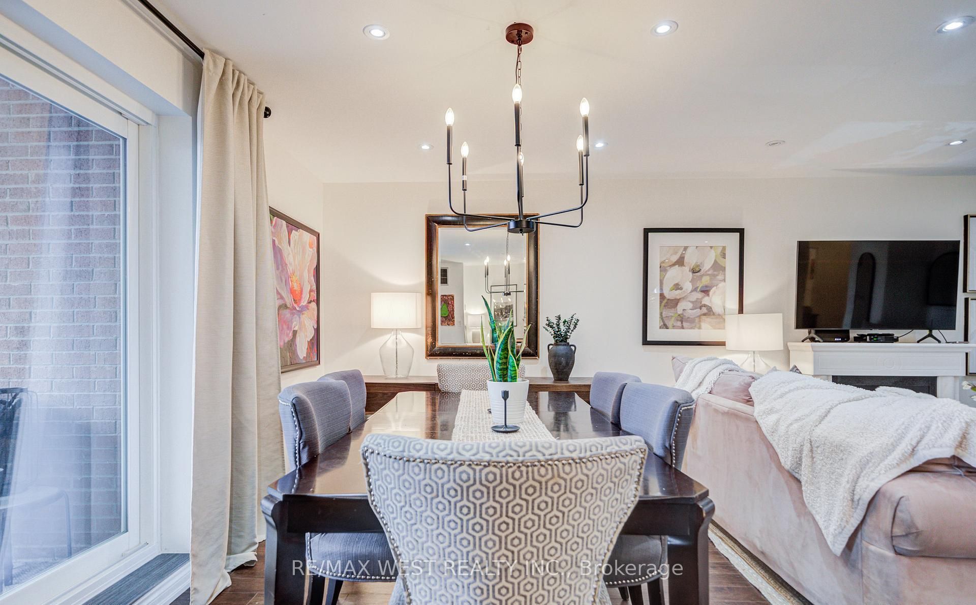 3025 The Credit Woodlands Drive 320