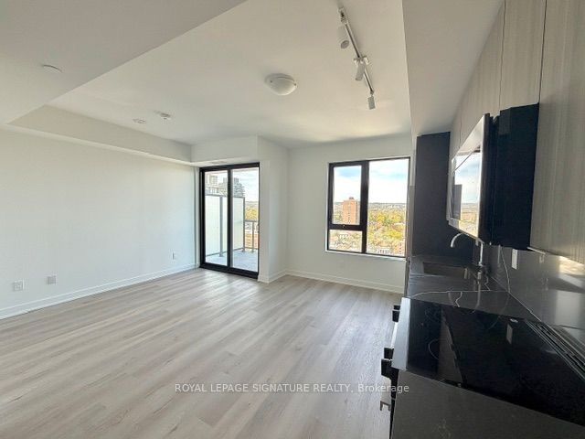 2075 Lakeshore Road 1202