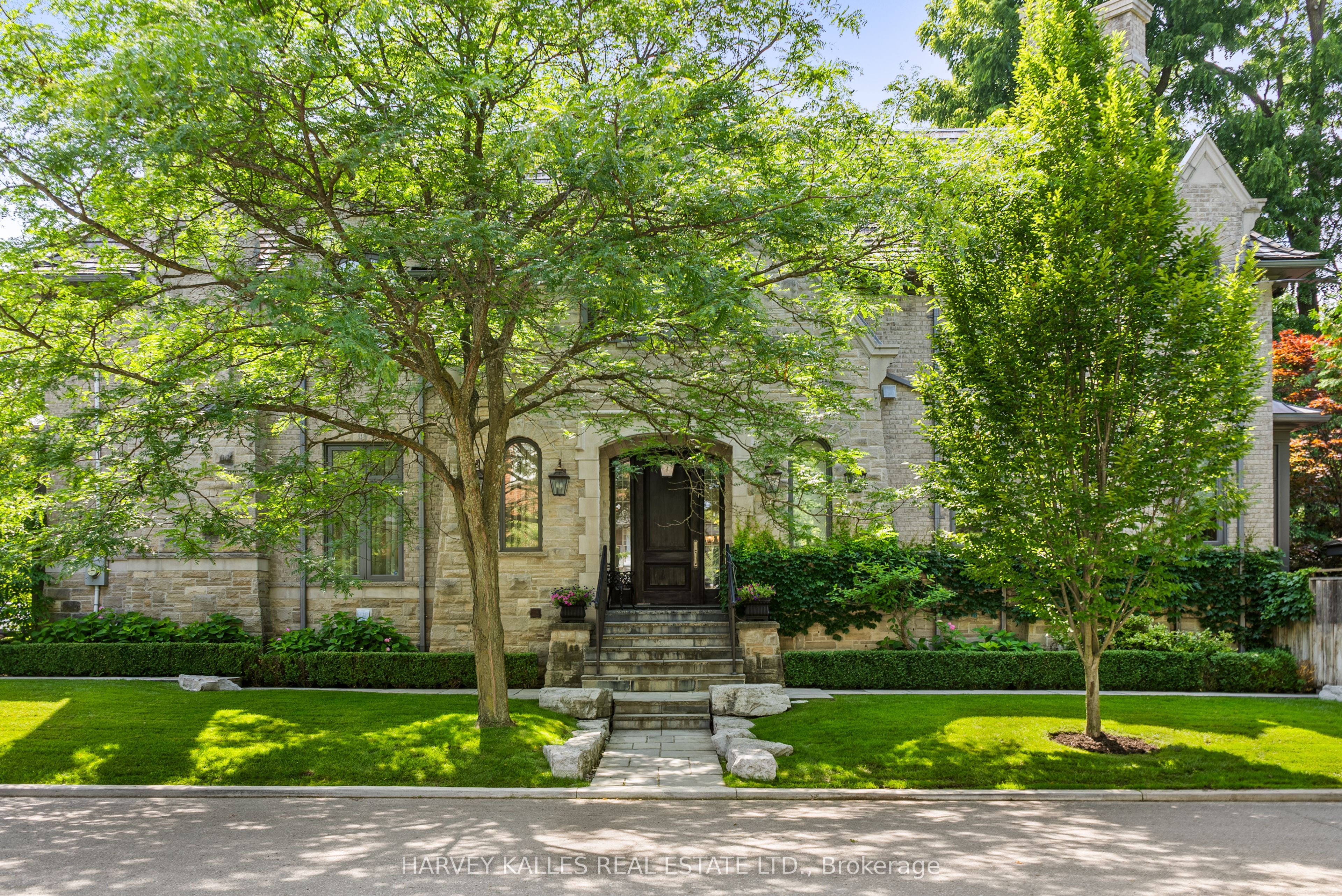 6 Vesta Drive