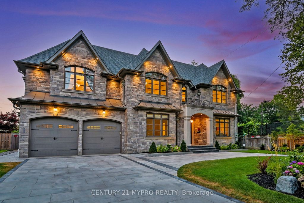 Photo of 36 Farrington Drive, Toronto, ON M2L 2B6 (MLS # C12377564)