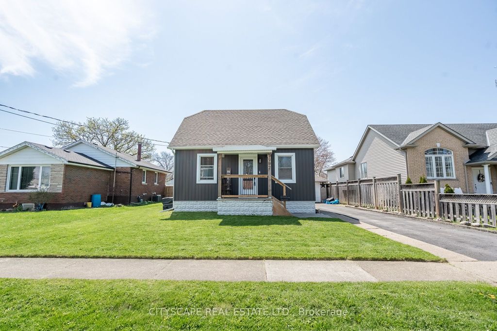 Photo of 7992 Peter Street, Niagara Falls, ON L2G 6S9 (MLS # X13044246)
