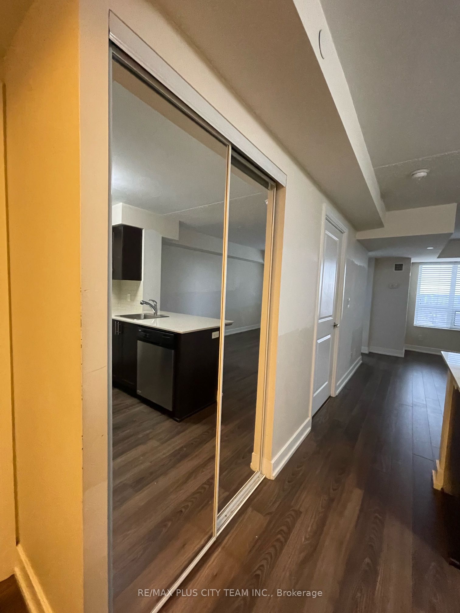 2 Eva Road 1521
