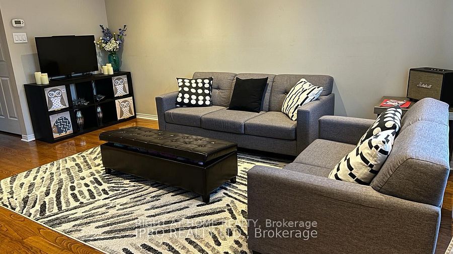 2211 Ridge Landing
