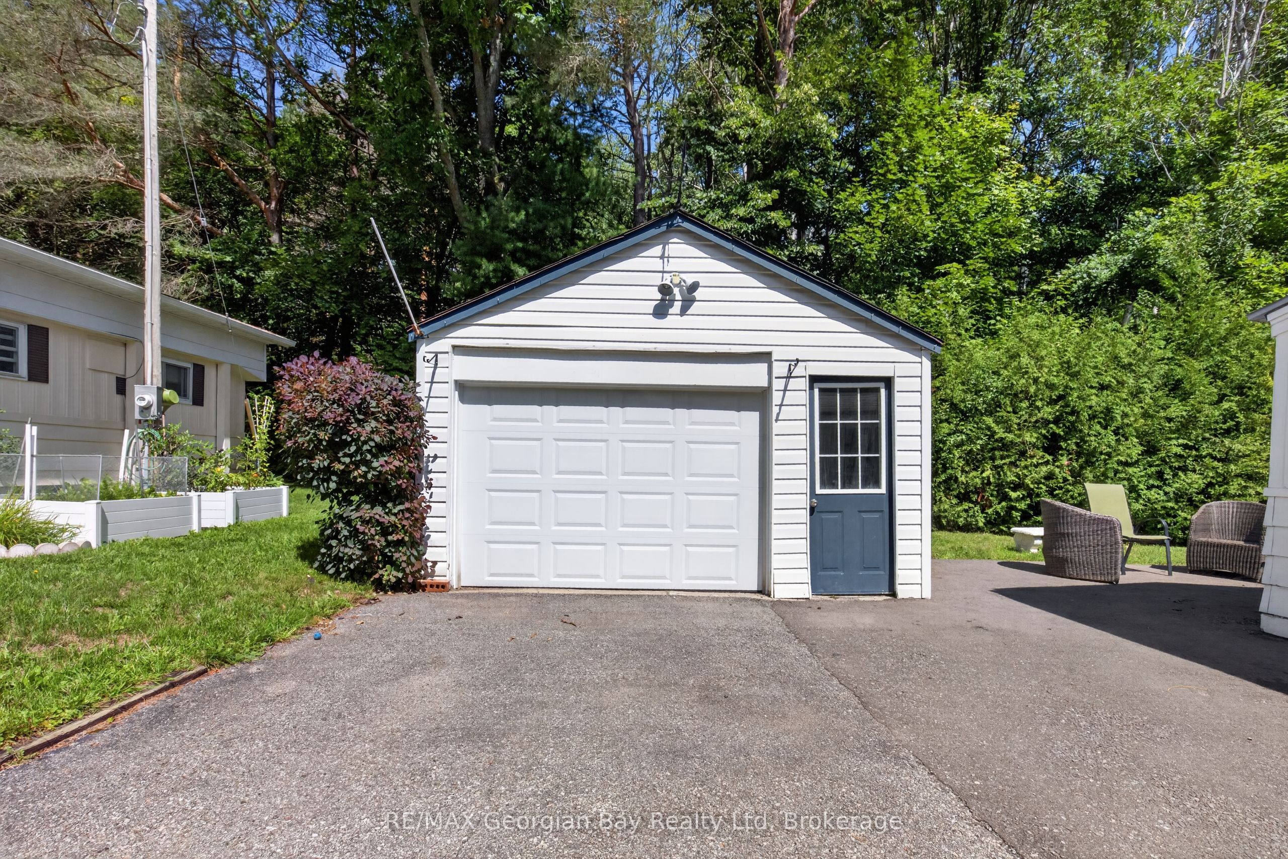 525 Midland Point Road 33