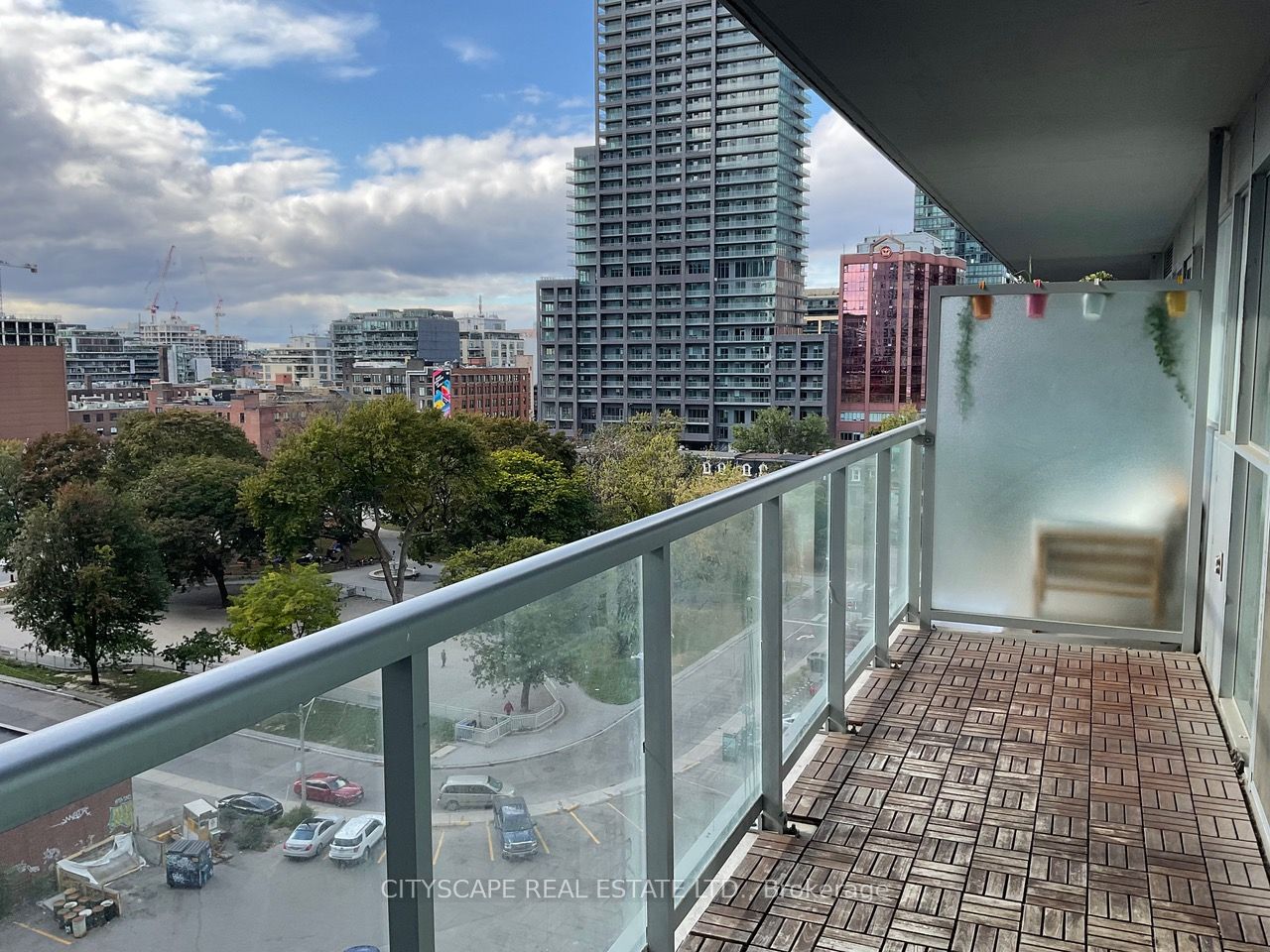 352 Front Street 914