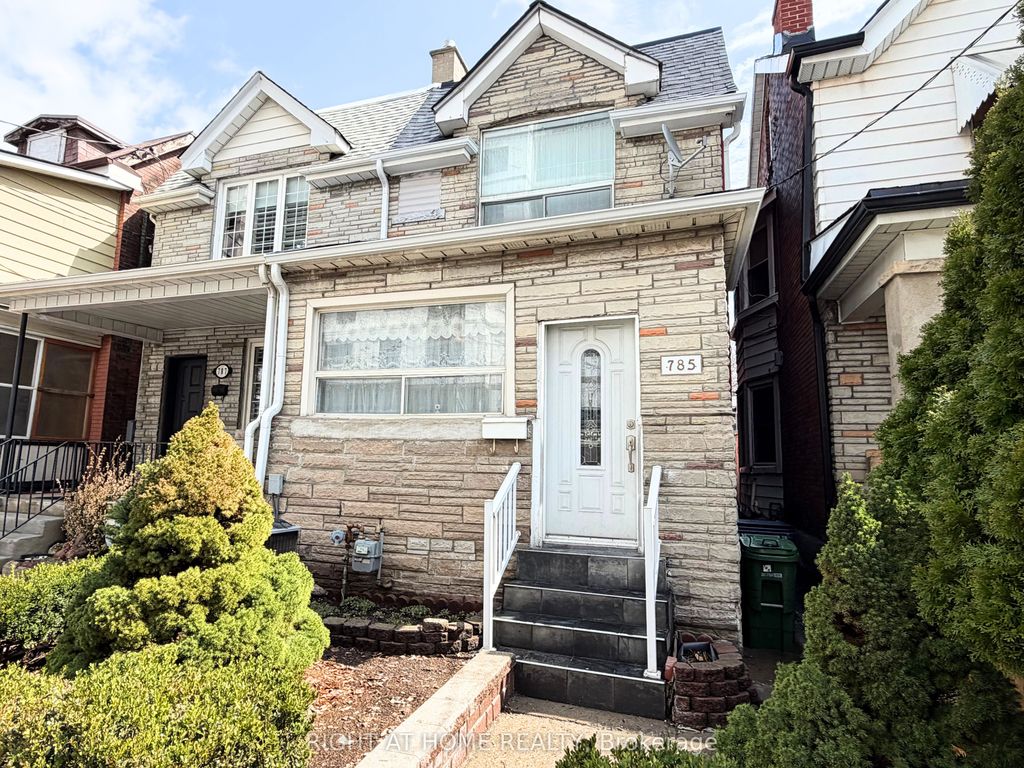 Photo of 785 Lansdowne Avenue, Toronto, ON M6H 3Z1 (MLS # W13005200)