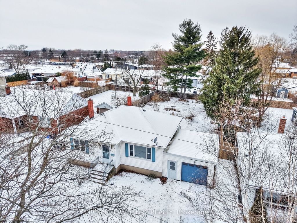 Photo of 17 Lora Street, St. Catharines, ON L2N 3S4 (MLS # X12862488)