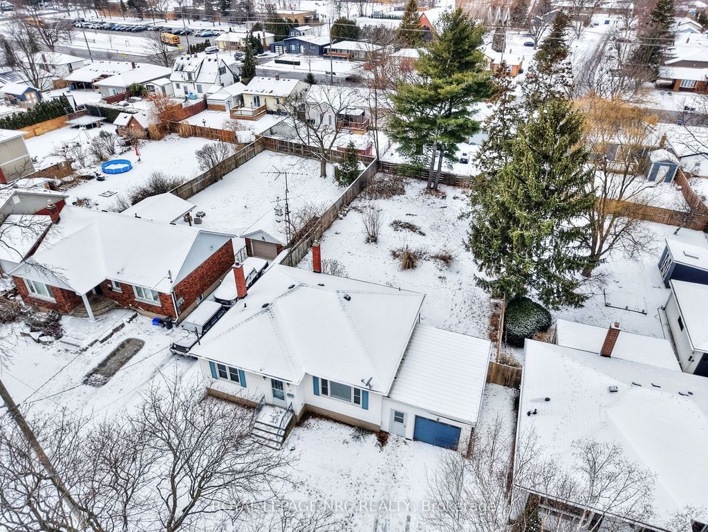 Photo of 17 Lora Street, St. Catharines, ON L2N 3S4 (MLS # X12862488)