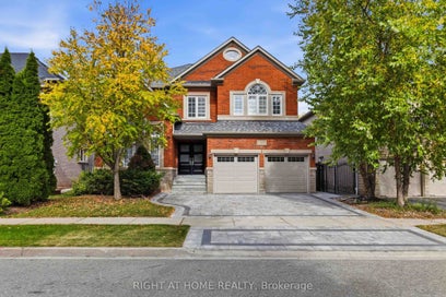 1213 Lindenrock Drive Oakville ON L6H 6W2