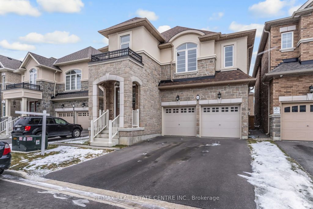 Photo of 21 Kambalda Road, Brampton, ON L7A 5J3 (MLS # W12645100)