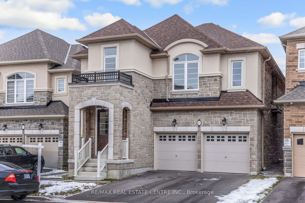 Photo of 21 Kambalda Road, Brampton, ON L7A 5J3 (MLS # W12645100)