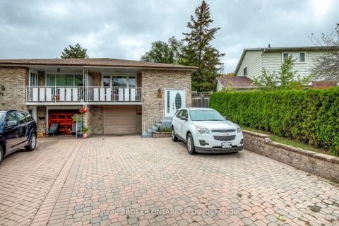 43 Hammond Road E Mississauga ON L5M 2A1