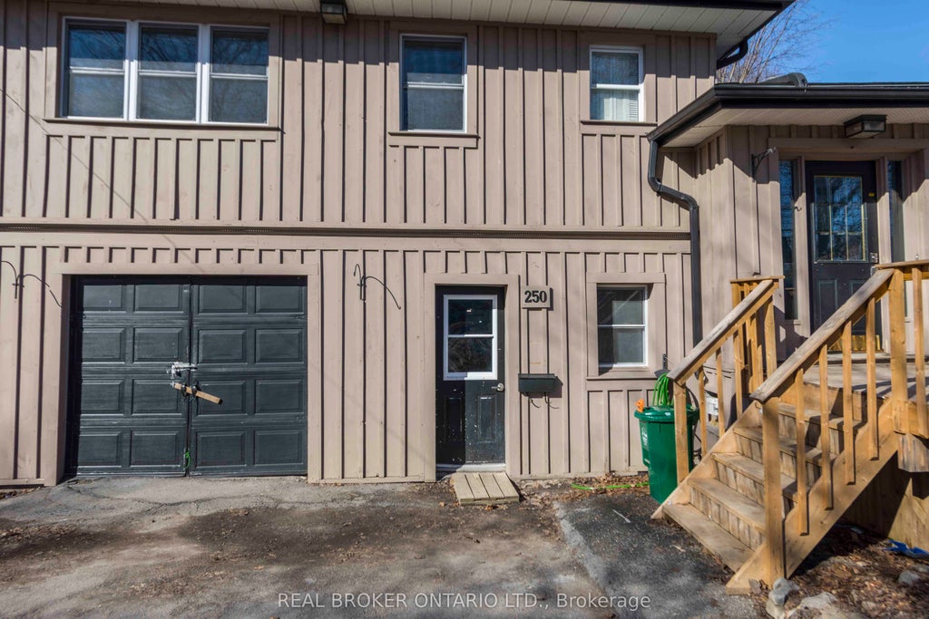 Photo of 250 Macdonald Avenue, Belleville, ON K8N 3Y9 (MLS # X13874348)