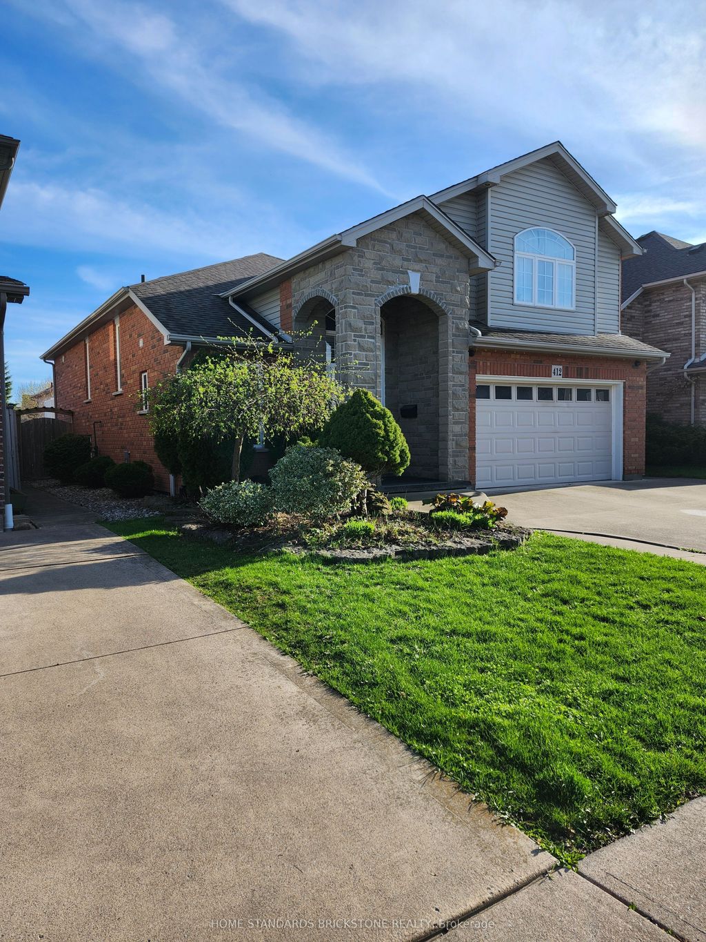 Photo of 412 Autumn Crescent, Welland, ON L3C 7J9 (MLS # X13061082)