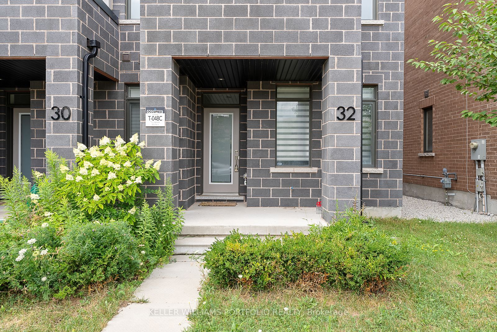 32 Troon Avenue