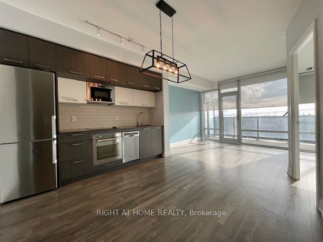 4800 Highway 7 Road 609