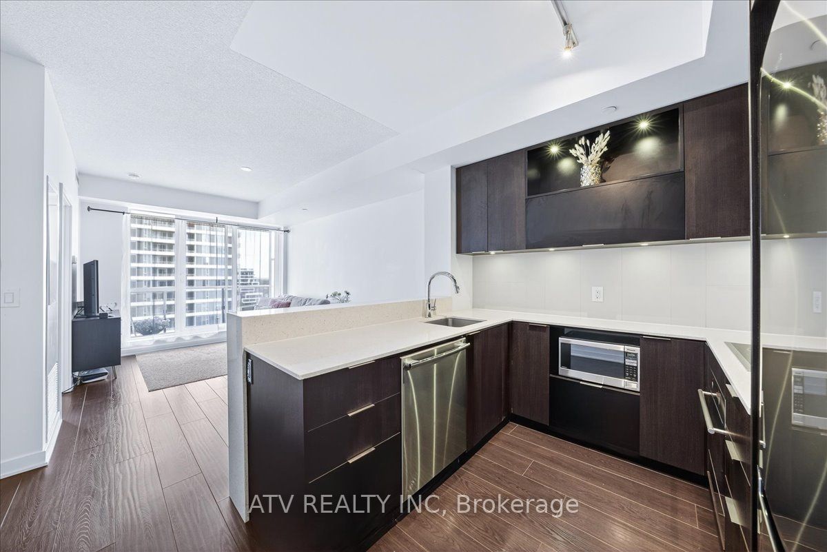 170 Sumach Street 1113