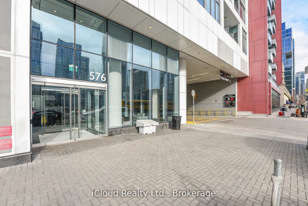 Photo of 576 Front Street W #1015, Toronto, ON M5V 0P8 (MLS # C12603090)