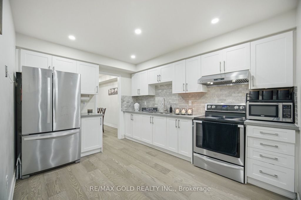 Photo of 29 Piane Avenue, Brampton, ON L6Y 4X8 (MLS # W13009906)