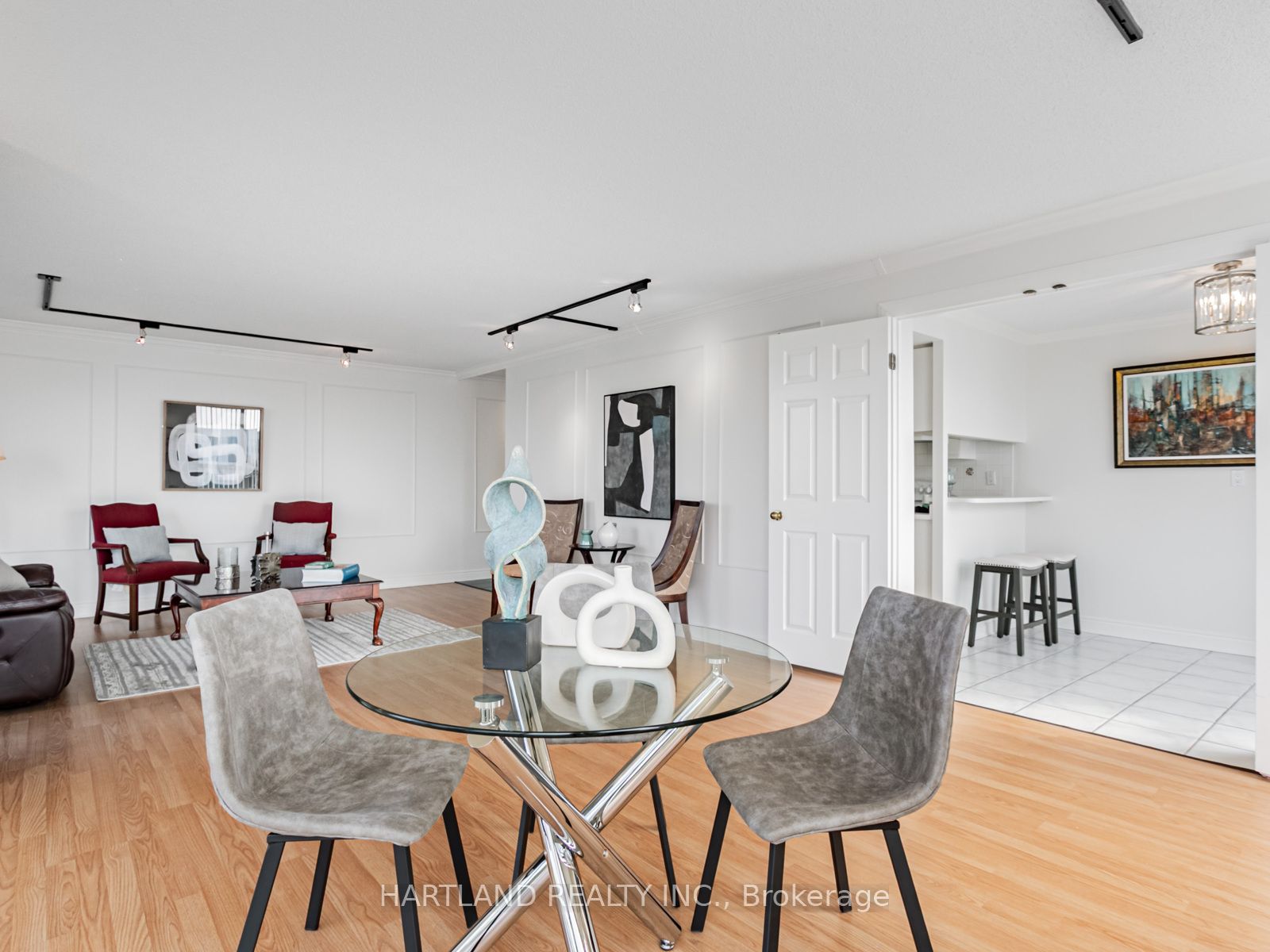 600 Rexdale Boulevard 306