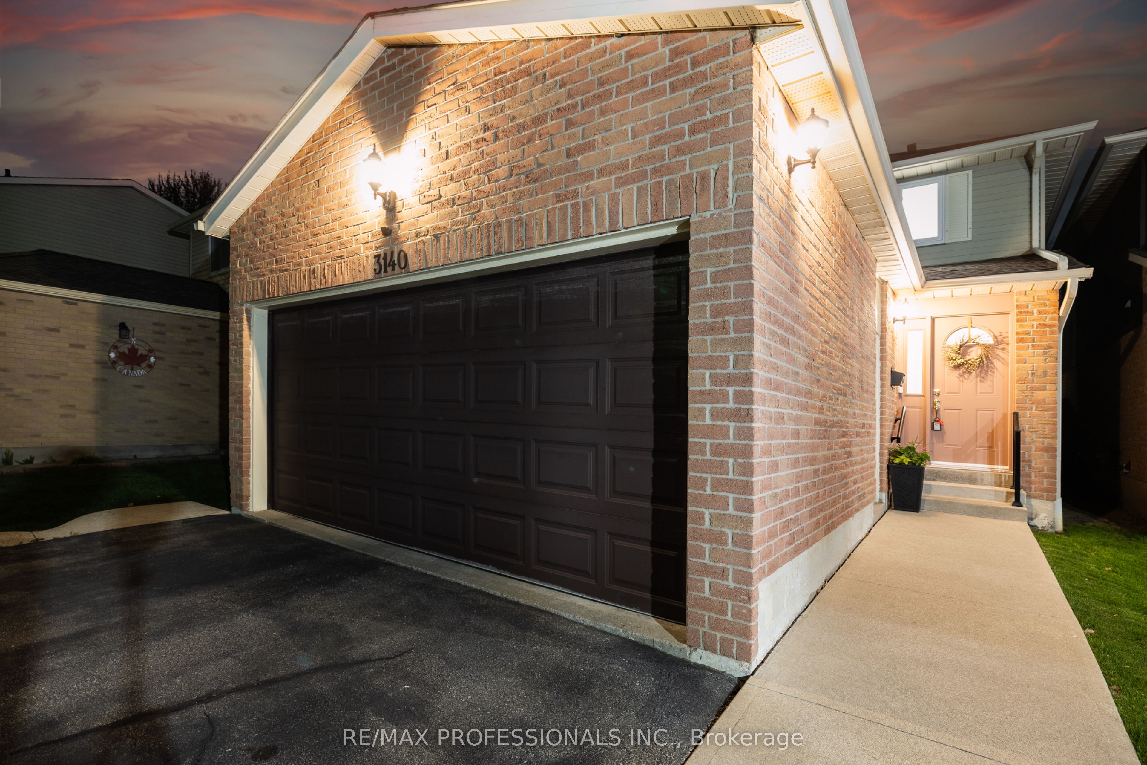 3140 Anderson Crescent
